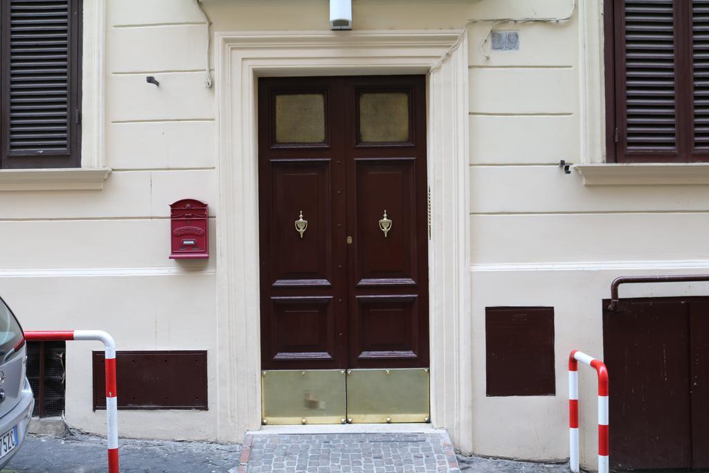 Gianicolo'S Hill Suite Apartment Rome Buitenkant foto